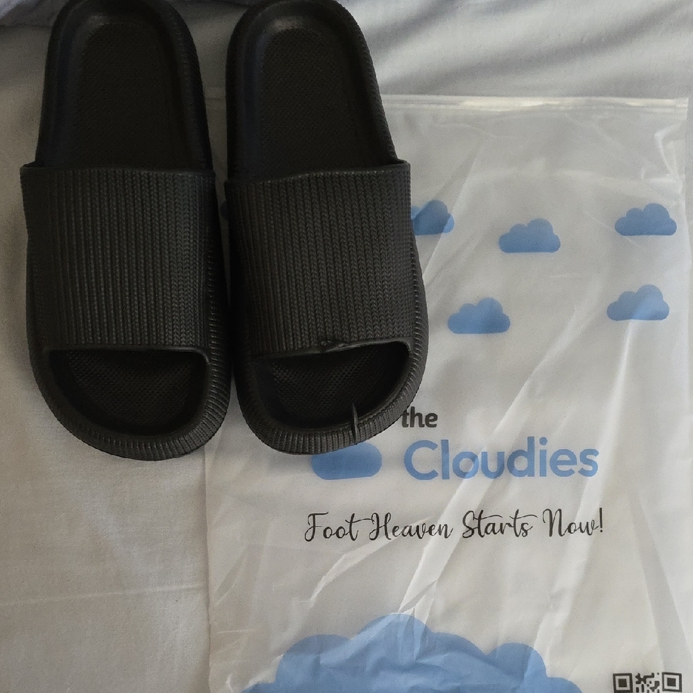 Black Cloudies Slides